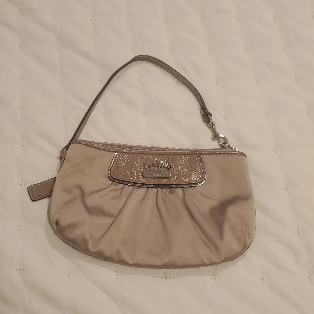 Coach Cream Satin Wristlet 8.5 X 5.5